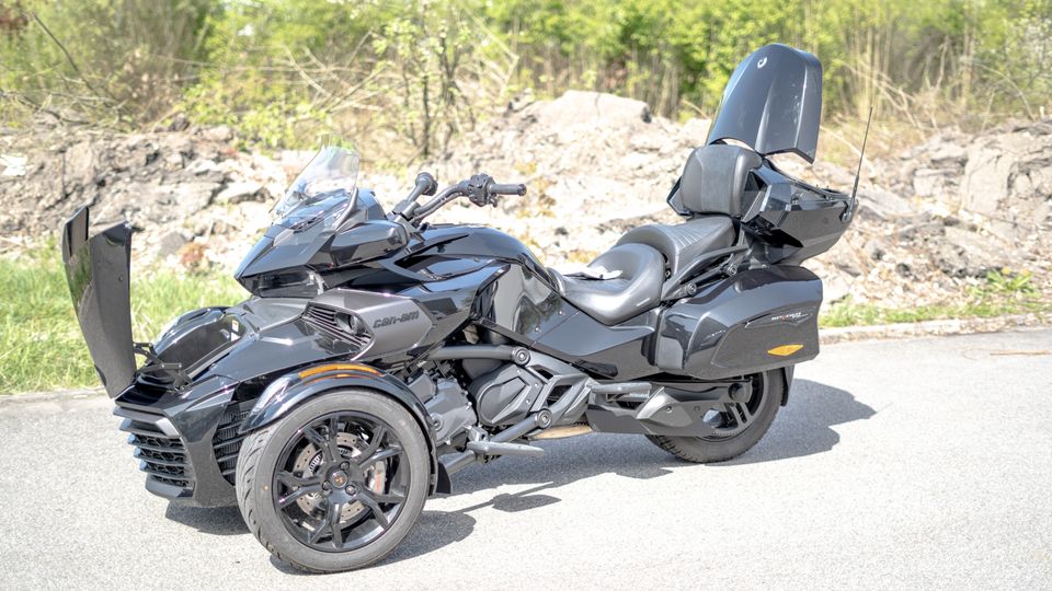 CAN AM Spyder F3 LTD Limited • nur 492km • Zustand wie neu in Regensburg