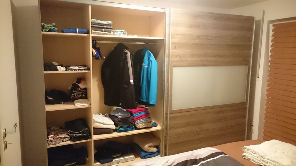 Schiebetürenschrank Arte M trio extra groß BxHxT 302x213x67cm neu in Hamburg