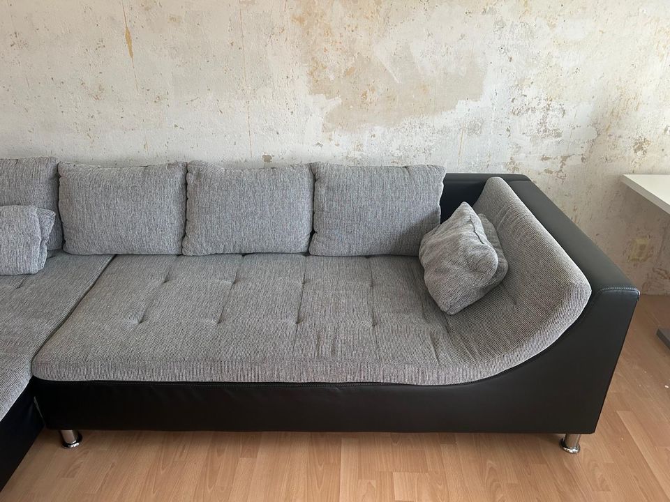 Sofa / Sitzgarnitur in Leverkusen