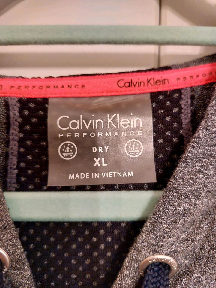 Calvin Klein Jacke in Gladbeck