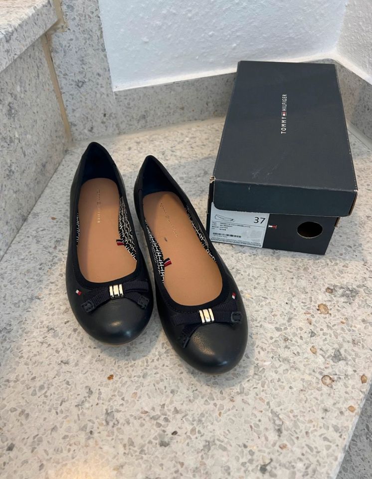 NEU Tommy Hilfiger Damen Ballerinas Gr. 37 dunkelblau Echtes Lede in  Nordrhein-Westfalen - Troisdorf | eBay Kleinanzeigen ist jetzt Kleinanzeigen