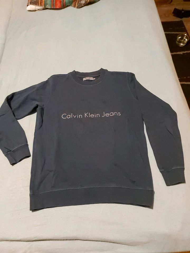 Pullover Calvin Klein  M in Kirchhundem