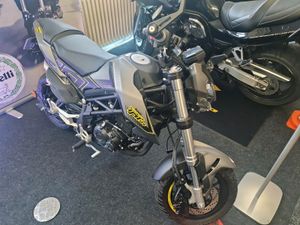 Benelli TNT 125 Tournado Naked Motorrad Leichtkraftrad Moped in  Niedersachsen - Varel, Motorrad gebraucht kaufen