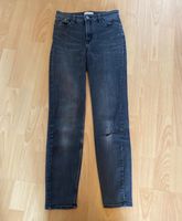 Jeans schwarz Gr.34 H&M          (188x) Hessen - Hattersheim am Main Vorschau
