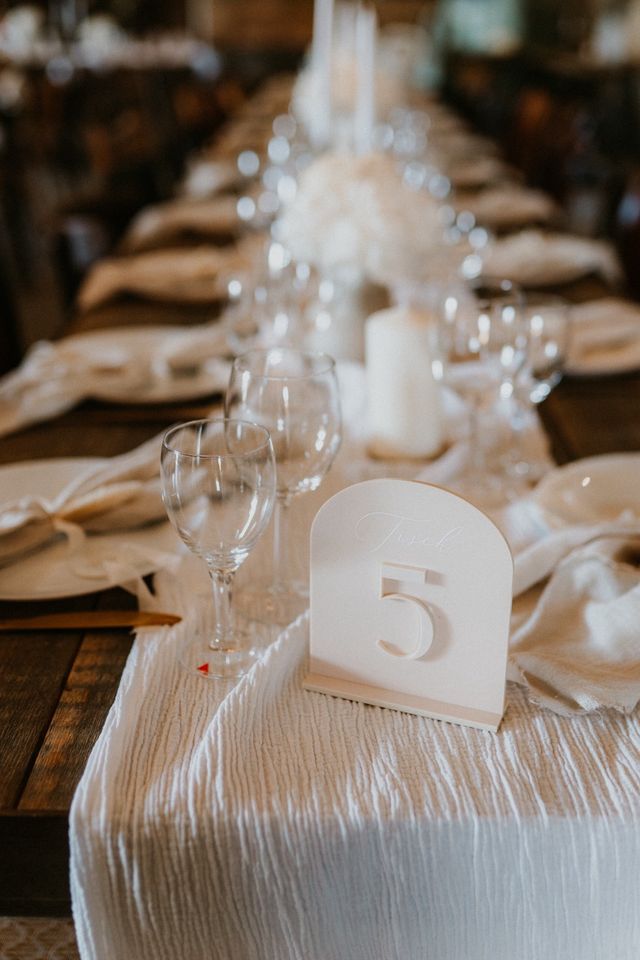 Tischnummern Hochzeit in Beige 1-5 in Kempten