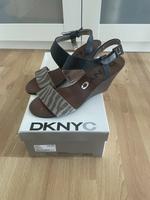 DKNY Wegdes Sandalen Gr. 38 wie neu Nordrhein-Westfalen - Bornheim Vorschau