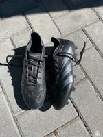 Fußballschuhe 40 2/3 Adidas Predator schwarz Stollenschuhe Niedersachsen - Lüneburg Vorschau