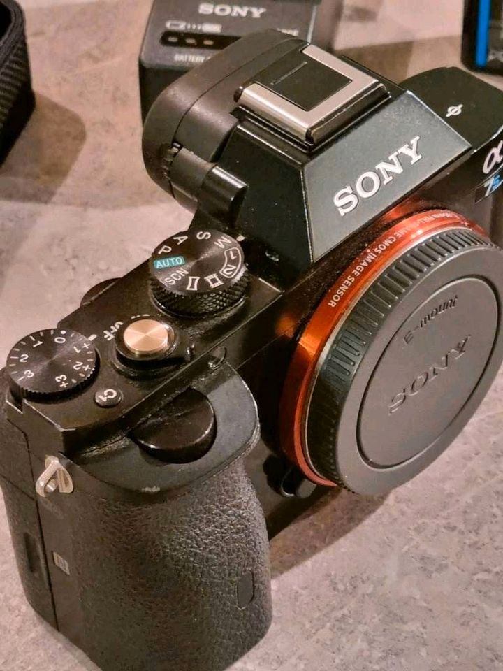 Sony Alpha ILCE-7S 12.2 MP, A7S, inkl. 8 Akkus mit viel Zubehör! in Achern