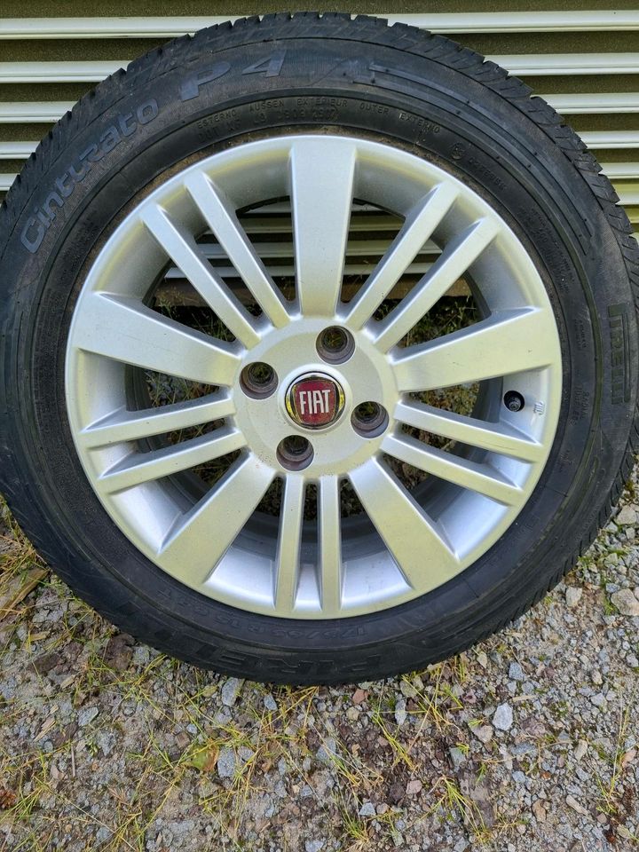 Fiat Punto Alu Felgen 15" 51799779 175/65/15 in Passau