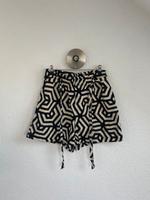 Esmara Leinen-Shorts mit Muster – Größe M Nordrhein-Westfalen - Hilden Vorschau