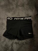 Kurze Nike-Hose Bayern - Kempten Vorschau