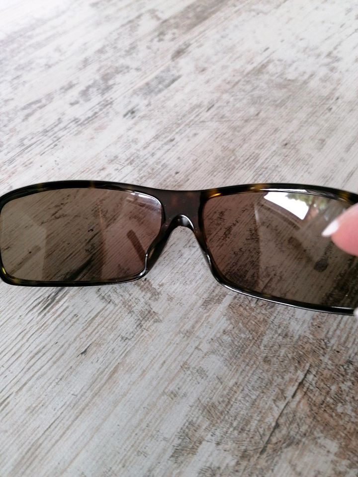 Gucci Sonnenbrille in Pulheim