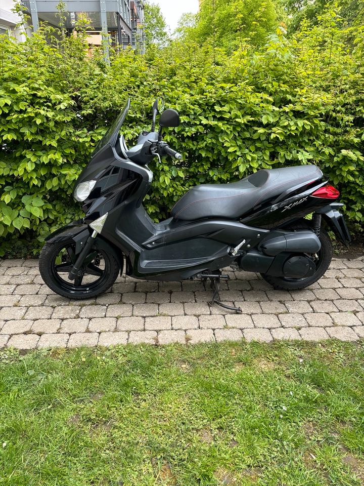 Yamaha Xmax 250 TÜV NEU in Göttingen