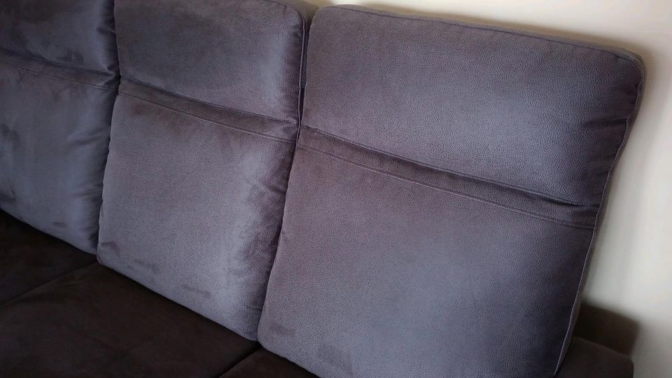 Sofa - Sitzgarnitur aus 3 Teilen in Mering