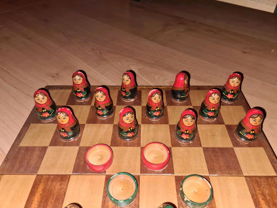 Russisches Brettspiel , Schachspiel Matroschka in Radebeul