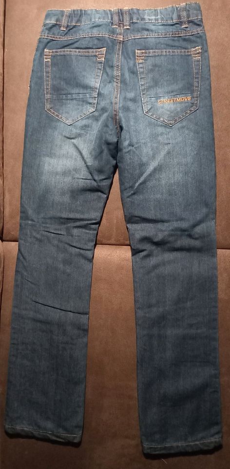 Jeans * gefüttert * Gr. 152 in Haverlah