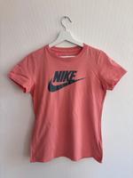 Nike Shirt korall M Saarland - Schwalbach Vorschau