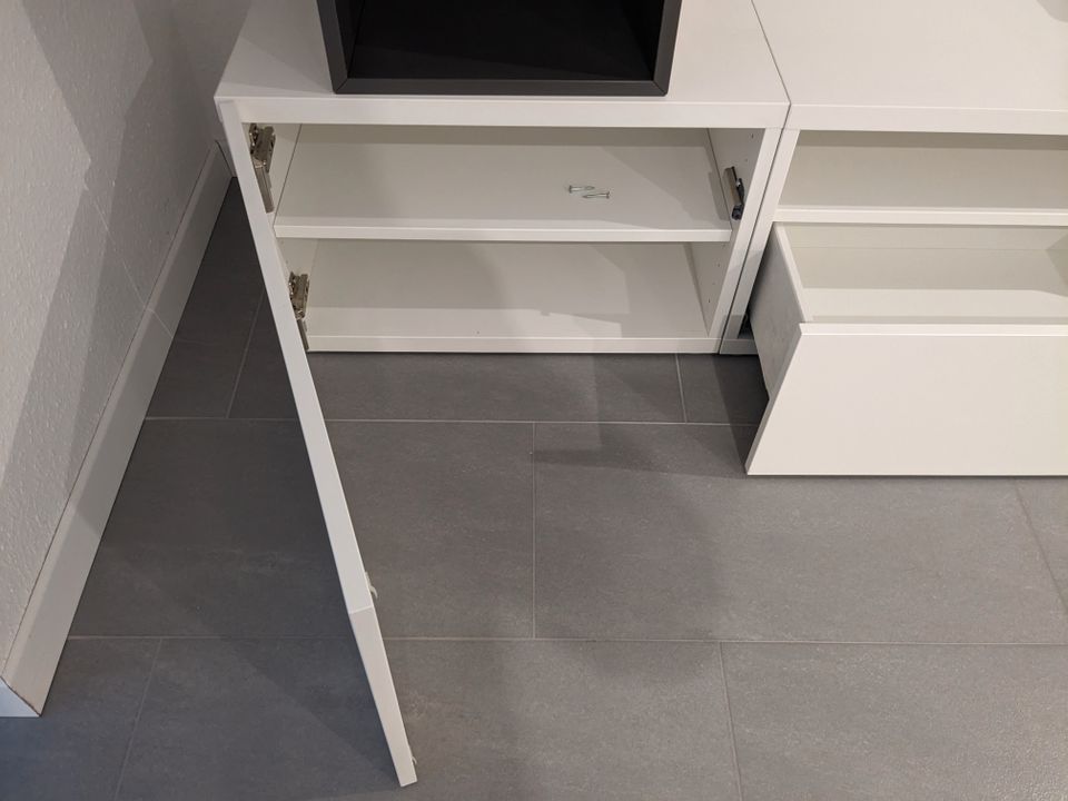 IKEA BESTÅ / EKET TV-Schrankkombination in Lampertheim