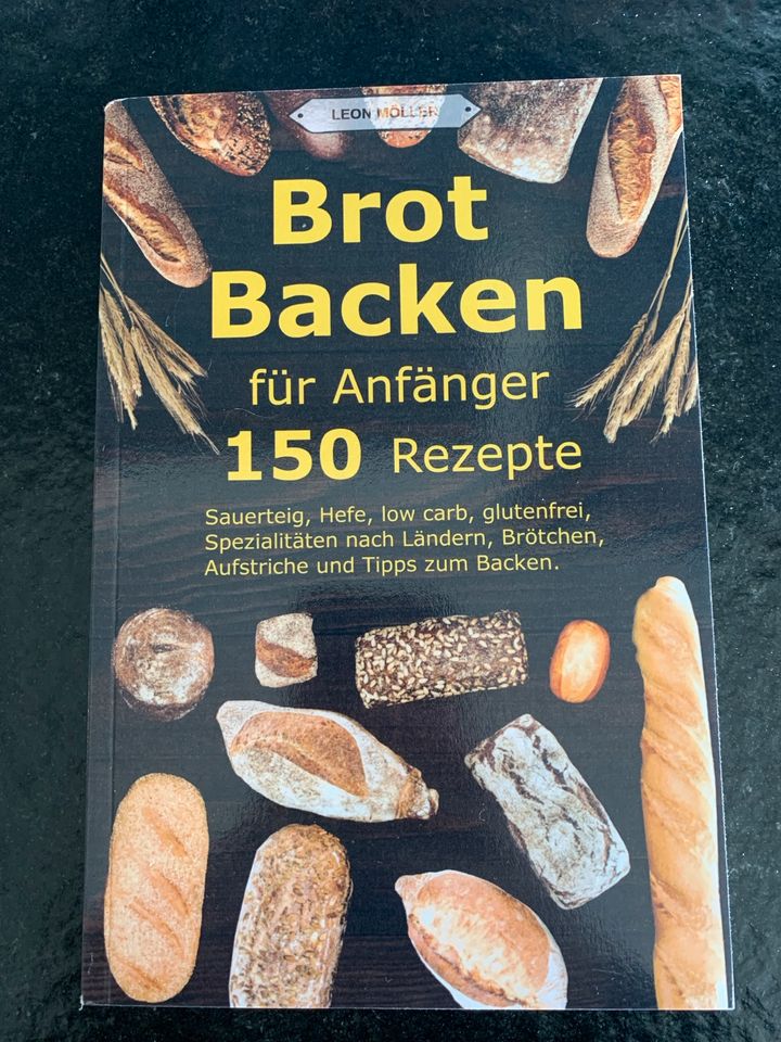 Verschiedene Koch- und Backbücher zum Teil zu verschenken in Bönnigheim