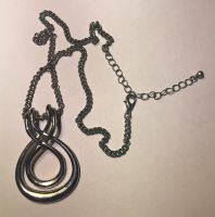 Hübsche Halskette, Kette Modeschmuck, Silber, Halskette Frankfurt am Main - Sachsenhausen Vorschau