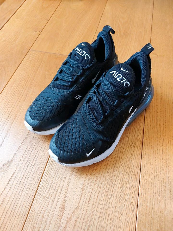 Nike Air Max 270 Schuh Kind Turnschuh schwarz Gr. 37.5 in Schwarmstedt