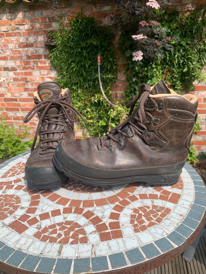 Meindl Bergstiefel Gr. 46,5 - Kat. B/C in Jemgum