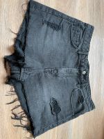 High waist Shorts Größe 40 H&M schwarz/grau Niedersachsen - Pattensen Vorschau