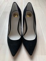 Klassische Veloursleder-Pumps von Buffalo in Schwarz - Gr. 38 Frankfurt am Main - Bockenheim Vorschau