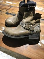 Beigefarbene Leder-Boots vintage Look Gr. 39 Nordrhein-Westfalen - Essen-Haarzopf Vorschau