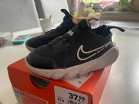 Nike Turnschuhe 23,5 Hessen - Stockstadt Vorschau