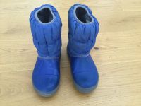 Stiefel Puff Boot von Crocs in blau Größe J2; Größe 33 Frankfurt am Main - Sachsenhausen Vorschau