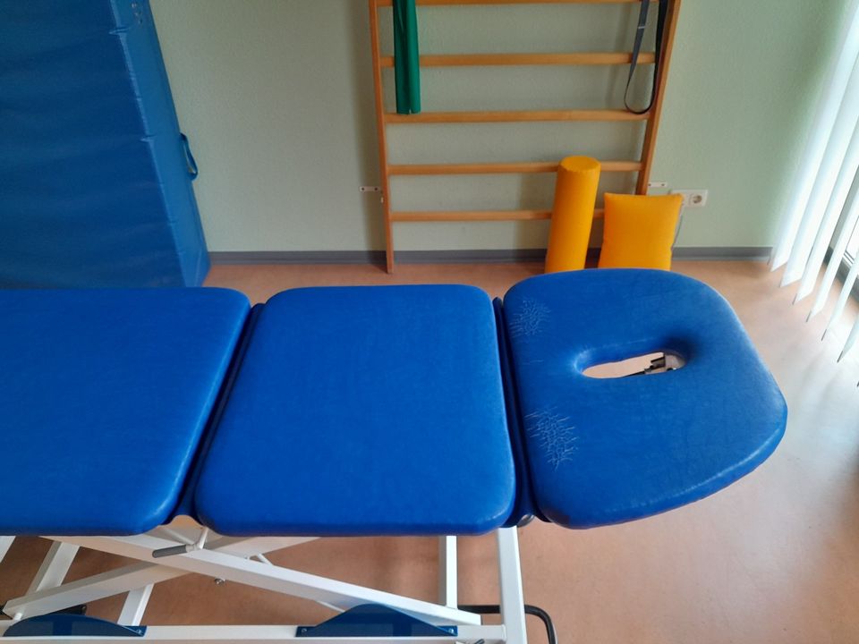 Therapieliege elektrisch mit Rundumschaltung in Linsengericht