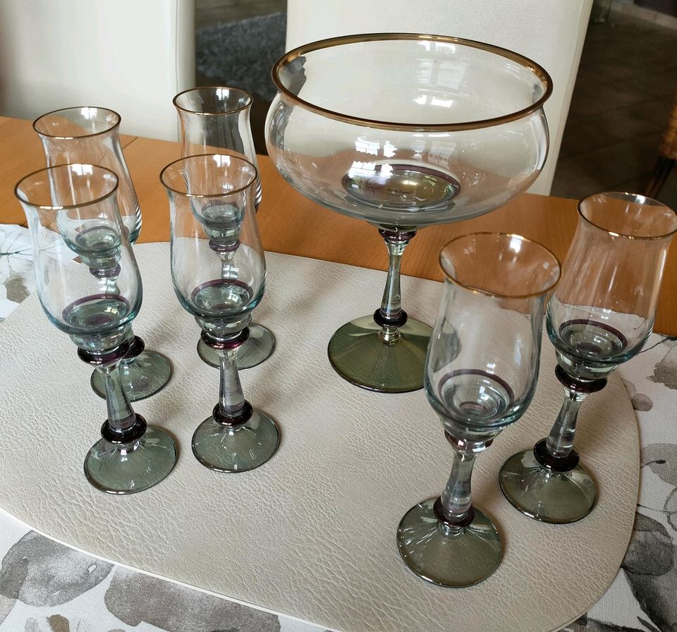 Glasschale mit 6 Gläsern in Nordenham
