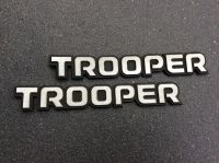 Emblem (Isuzu) Trooper gebraucht original Preis pro Stück Brandenburg - Falkensee Vorschau