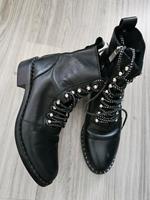 Zara Schuhe Stiefel Damen schwarz 40 Schnürstiefel Stiefeletten Düsseldorf - Derendorf Vorschau