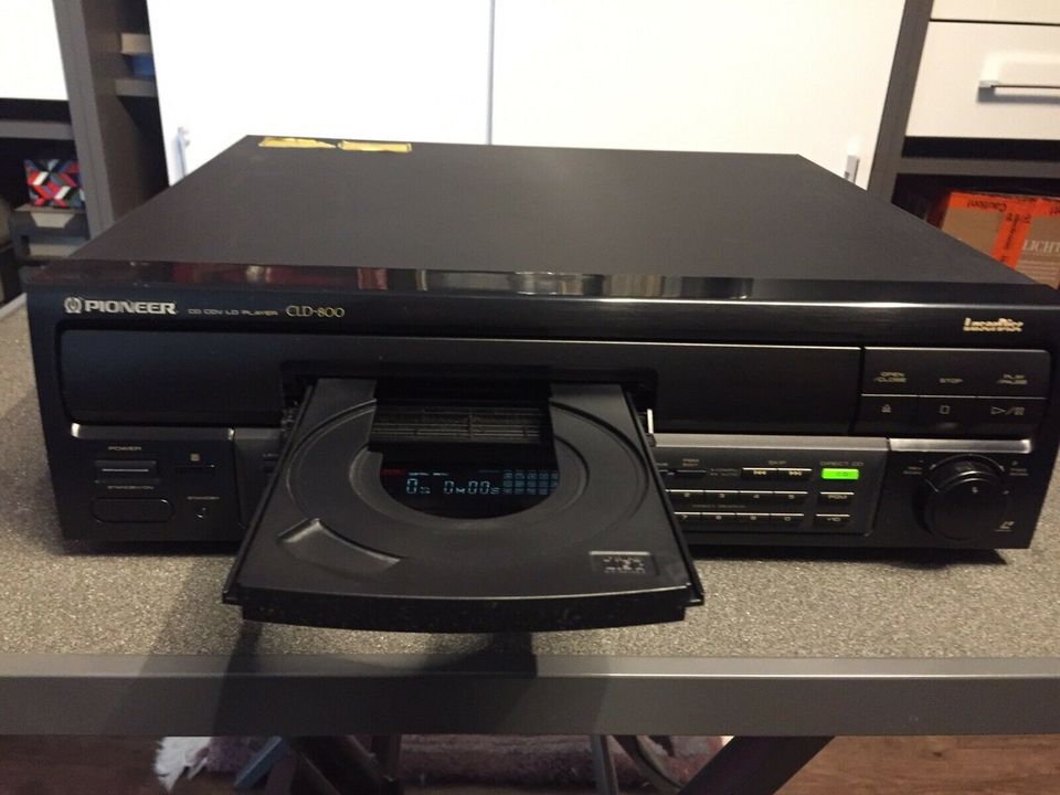 Top Laser Disc Player von Pioneer CLD 800 in Reilingen