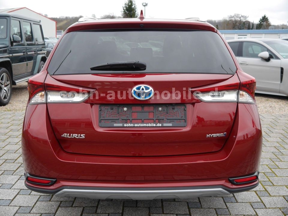 Toyota Auris Touring Sports Hybrid Automatik/SHZ/RFK in Rauenberg