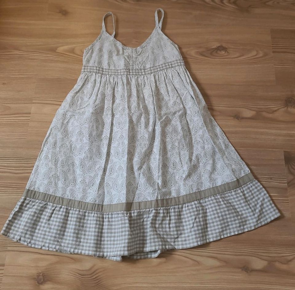 Sommerkleid weiß Gr. 140 Yigga in Arnsdorf