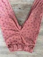 H&M Mädchen Hose mit Blumenprint Aachen - Aachen-Haaren Vorschau