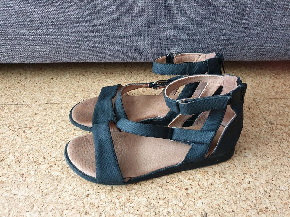 Sandalen Mädchen Skør/Skor/Görtz Gr.34 in Wandsbek - Hamburg Poppenbüttel |  Gebrauchte Kinderschuhe Größe 34 kaufen | eBay Kleinanzeigen ist jetzt  Kleinanzeigen