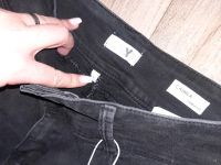 Hailys Damen Skinny Jeans in schwarz Gr. L *neu* Niedersachsen - Rhauderfehn Vorschau