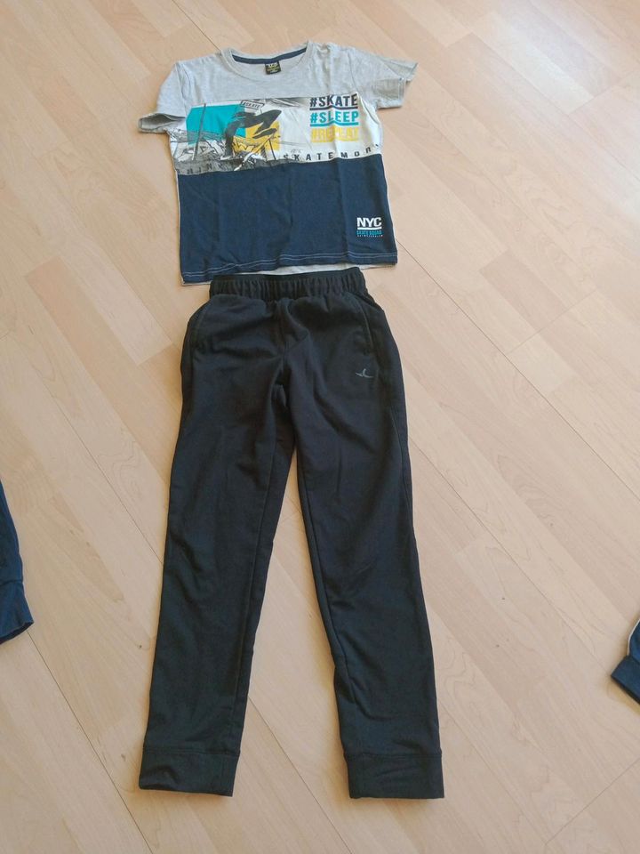 Jungen Sport Set in Dürrhennersdorf