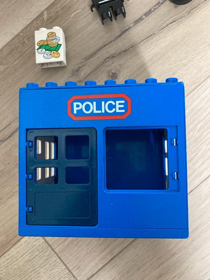 Lego Duplo Polizei Fahrzeuge Männchen Set in Uhldingen-Mühlhofen