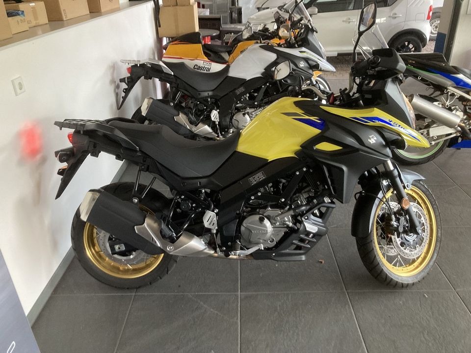 Suzuki V-Strom DL 650 XT AM1 in Schotten