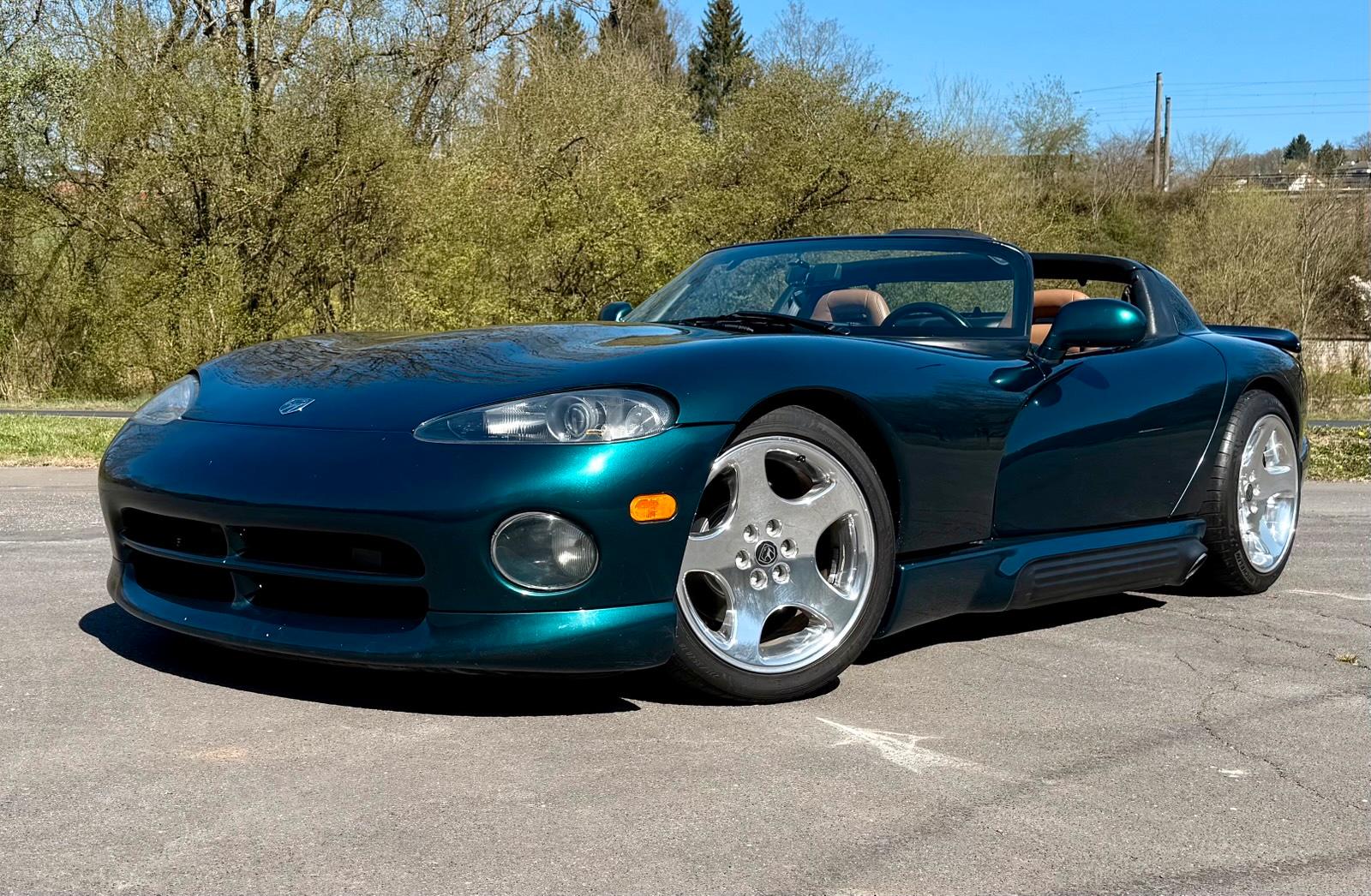 Abbildung des Autos VIPER RT&#x2F;10 - SIDEP…