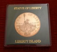 Medaille 22KT Gold Plated Liberty Island Statue Coin in Kapsel ! Niedersachsen - Eystrup Vorschau