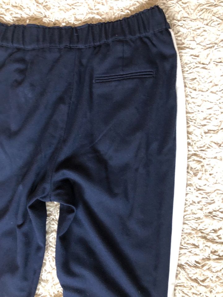 Hose Zara blau L/40 blau in Hückelhoven