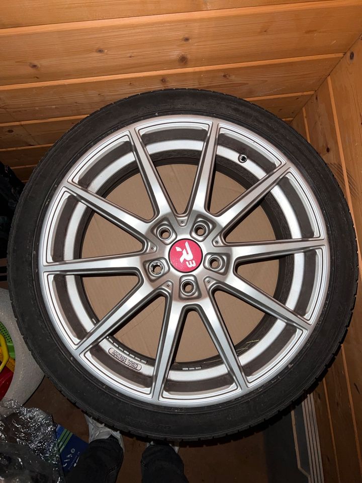 Alufelgen R3H03 18 Zoll mit Sommerreifen 5x114,3 in Bielefeld