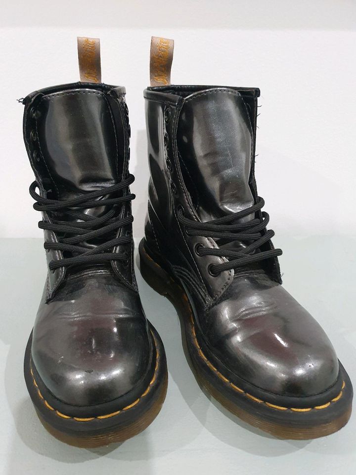 Doc Martens Stiefel Platinum Metallic Stiefel Boots 36 in Wetzlar