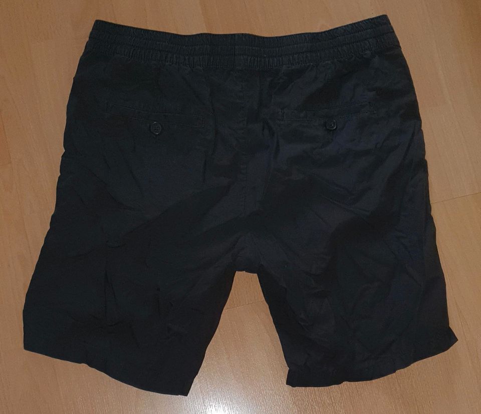 H&M Jeans Shorts 33 34 L M Kurze Hose Jeansshorts Bermuda Herren in Essen